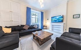 Town Centre Property Convenient For The Fells